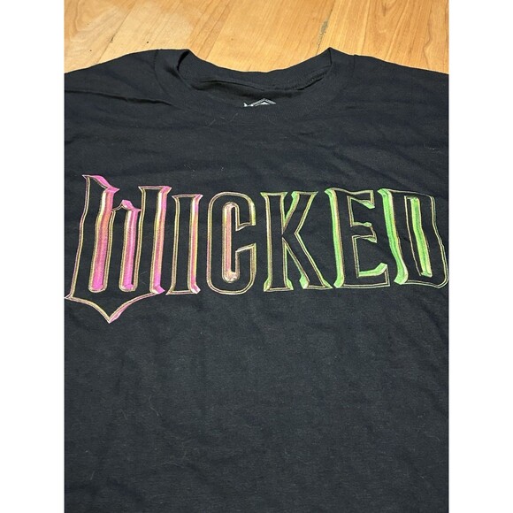 Universal Studios Wicked Graphic T-Shirt Black Neon Lettering Size Large NWOT - Picture 2 of 3